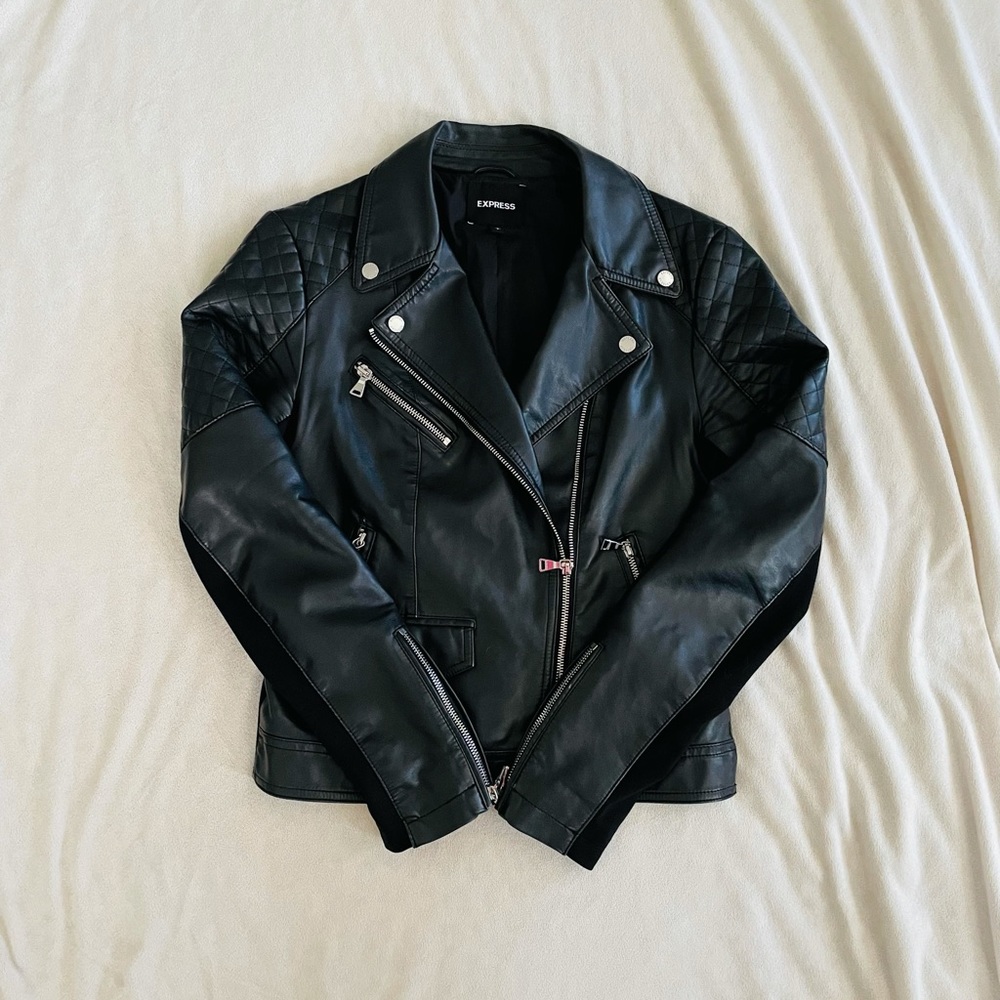 Leather Jacket - Picture 4 of 7
